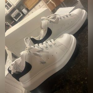 Women’s Alexander McQueen Sneakers Size 37.5 Like New with Original Box